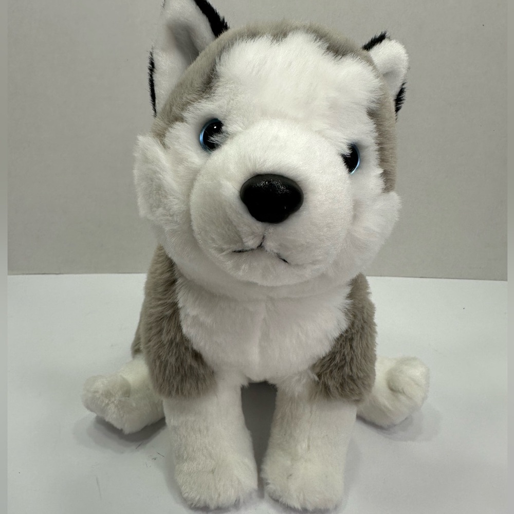 Hugs & cuddles Plush Husky Dog Toy size 8’ pre owned Exellent condition
